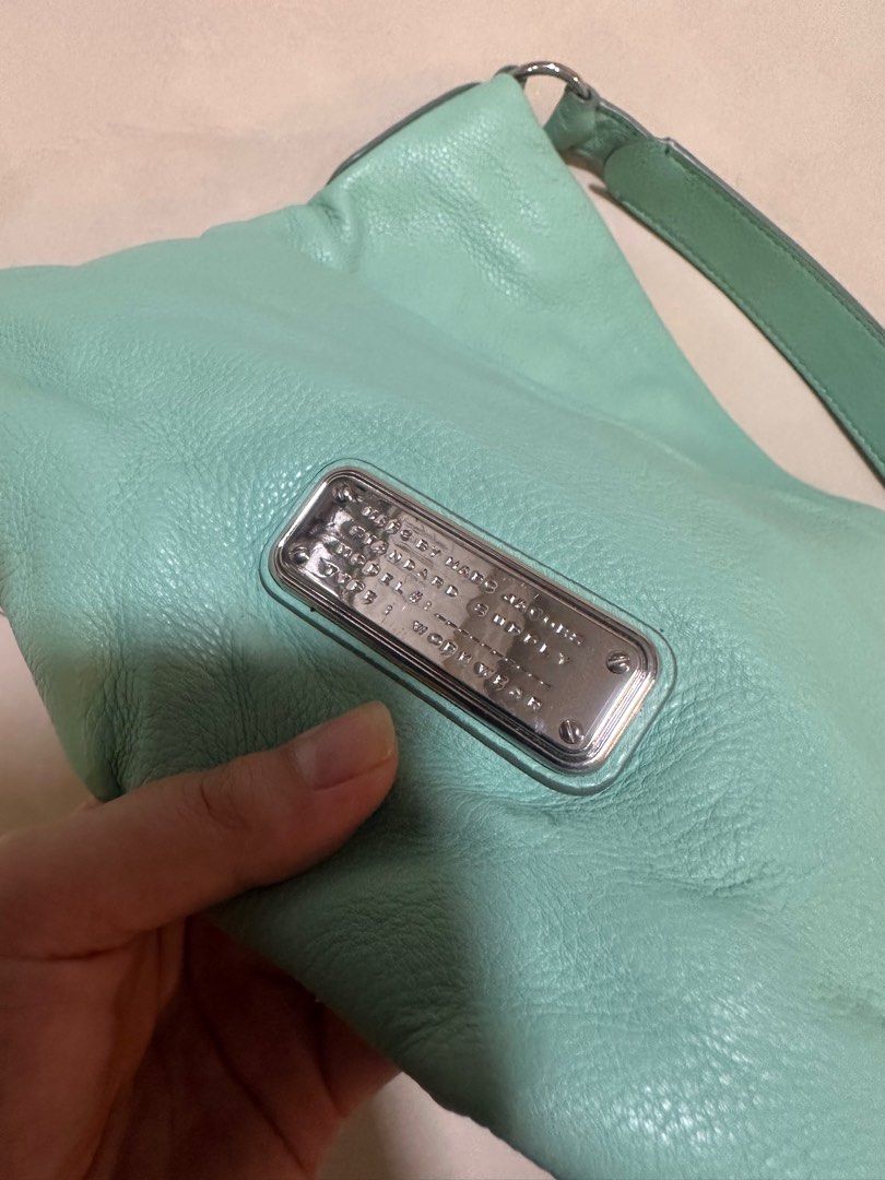 Marc Jacobs in Turquoise (Category: Luxury Bags & Wallets) located in Cardona. Submitted by plawplaw13-49013 (Listing ID 1256569175, Image 2). Description: .