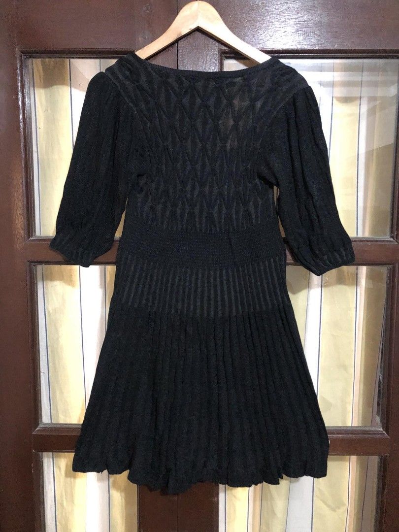 MAX STUDIO Knitted Black Dress (Category: Dresses) located in Imus. Submitted by sharislane (Listing ID 1256521677, Image 2). Description: MAX STUDIO Knitted Black Dress 🌺. Preloved Original MAX STUDIO Knitted Dress from London In good condition. No issues. 🌺. Measurements Body Width- 14-15 inches Waistline - up to 28 inches Armhole - 8 inches Length - 33 inches 🌸. Best value- p299 🏵️. May combine orders.