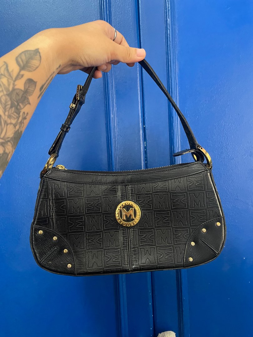 Metrocity Top Handle Bag (Black), Luxury, Bags & Wallets on Carousell