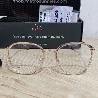 MetroSunnies Lisa Specs / Glasses for Women and Men / Eyeglasses Replaceable Lens / Champagne