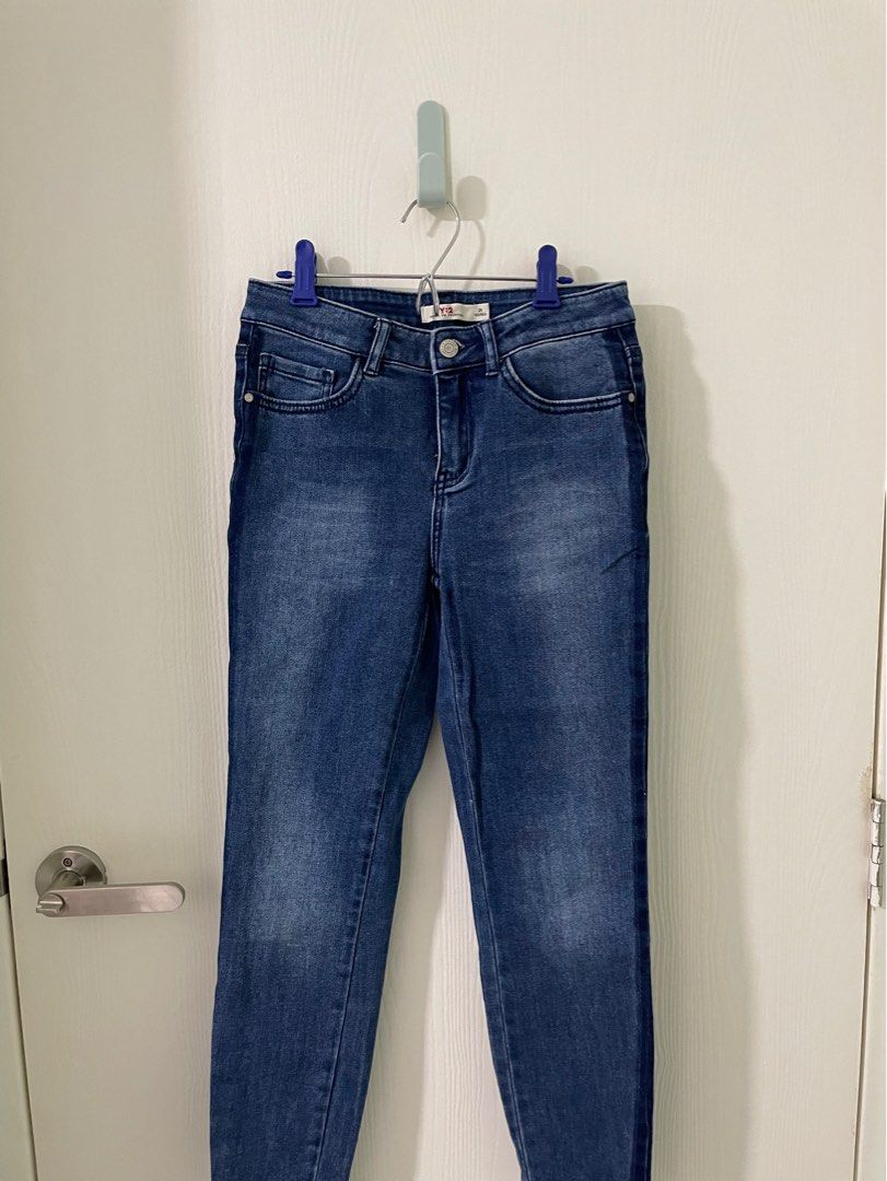 mid wash blue skinny jeans