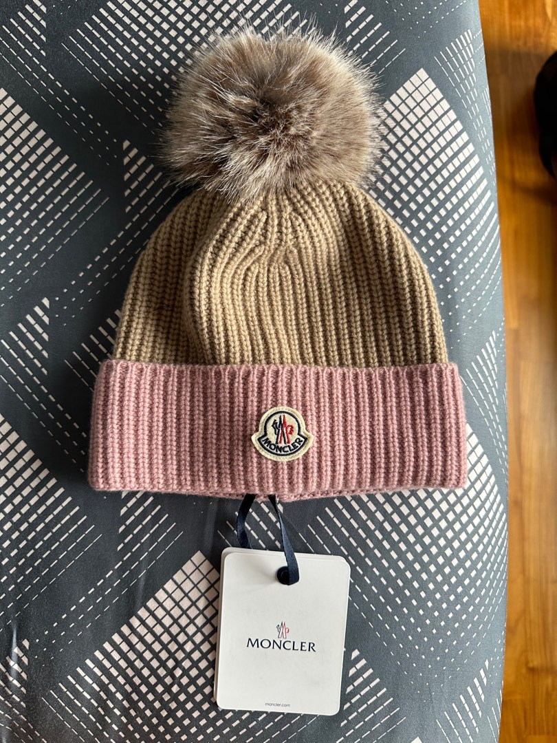 Moncler hat and scarf set outlet