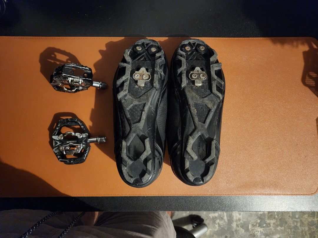 MTB Cleats Set (Shoes, Pedals & Attachment) Size 43, Men's Fashion