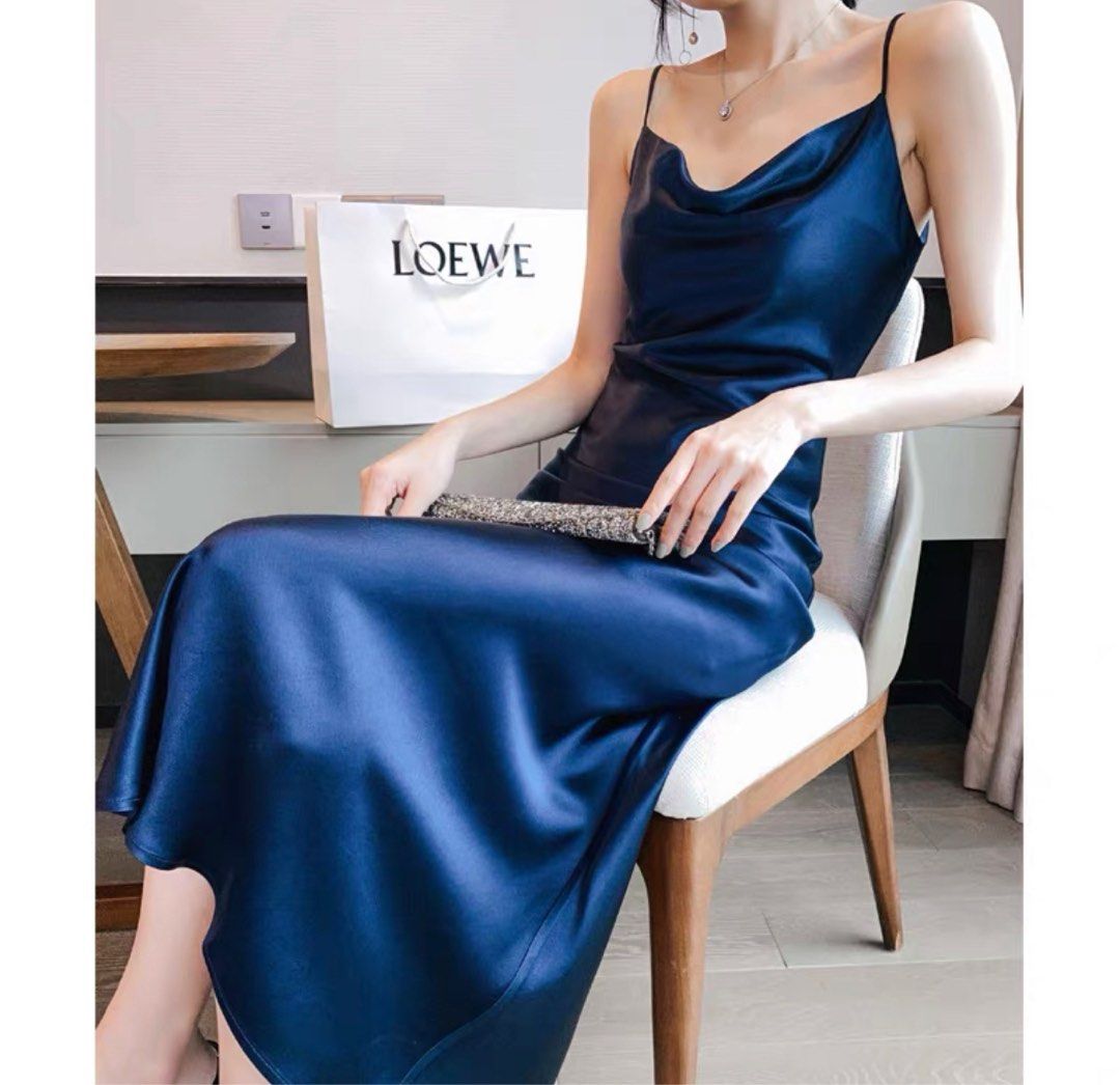 Simple Fitted Cowl Neck Sleeveless Satin Floor-Length Prom Dress