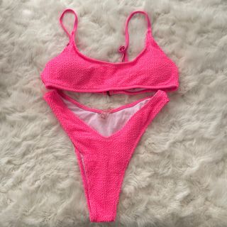 (Category: ) located in . Submitted by lovedbysheenad (Listing ID 1256652721, Image 1). Description: .