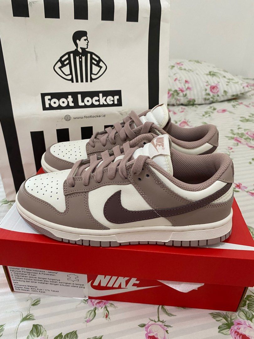 Dunk low on sale plum foot locker