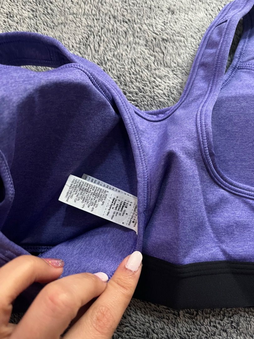 NIKE PRO SPORTS BRA (Category: Activewear) located in Las Pinas. Submitted by happiebliss (Listing ID 1256522339, Image 3). Description: used once parang d ko bet kc mahal po ito s shop not fun of nike sports bra small to medium.