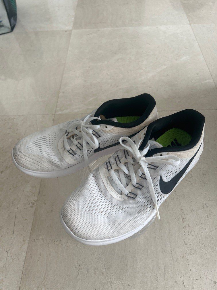 Run natural hotsell nike shoes