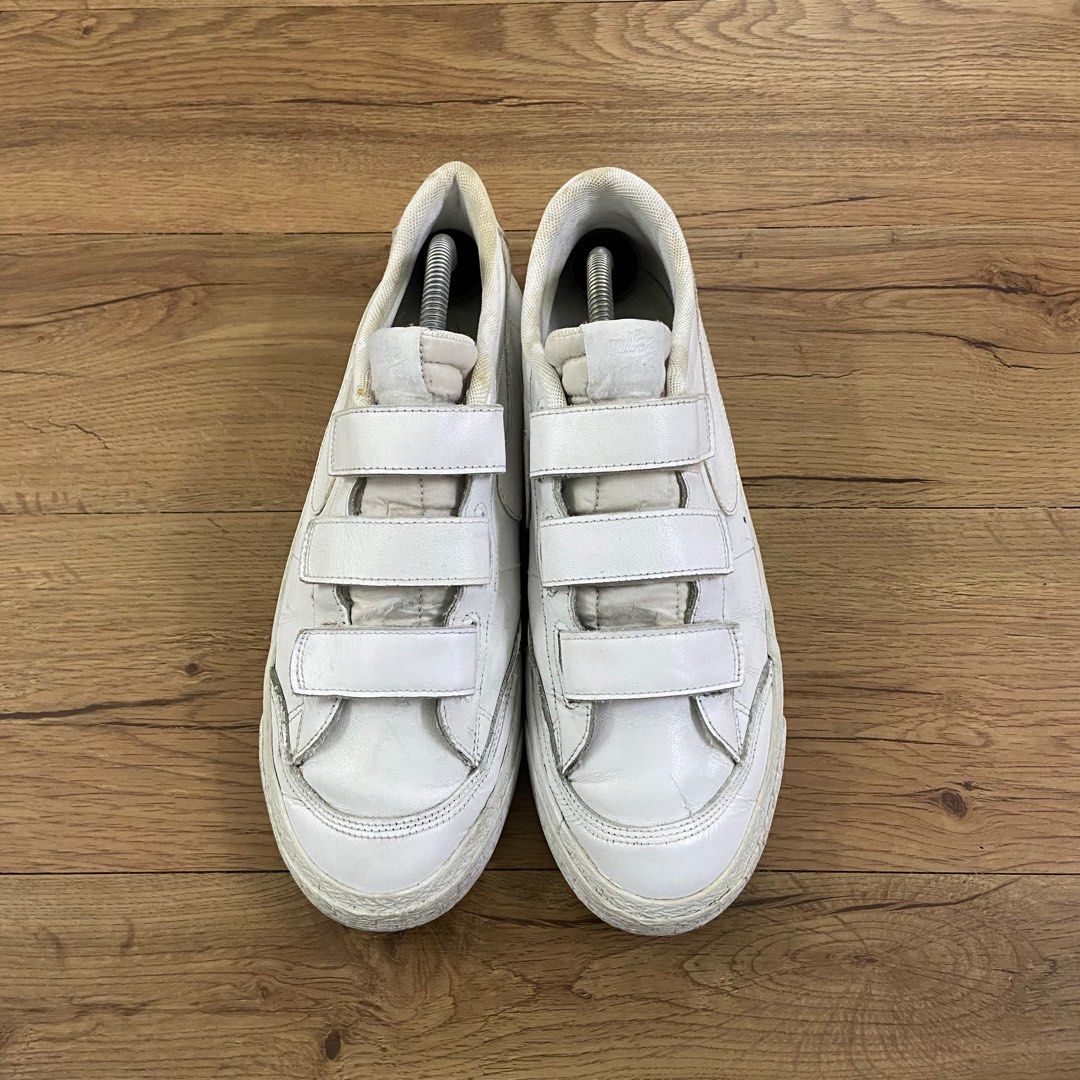 Nike sb strap shoes hotsell