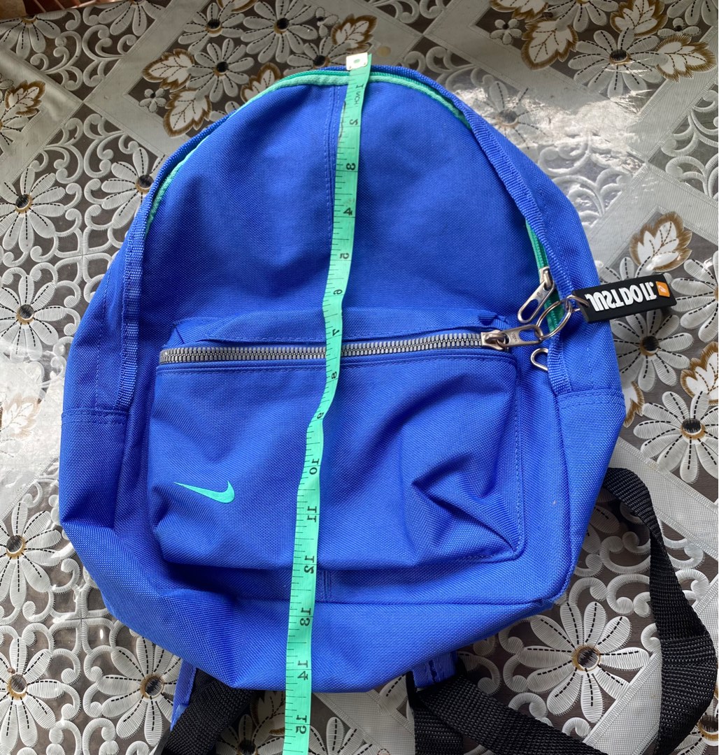 mens small nike backpack