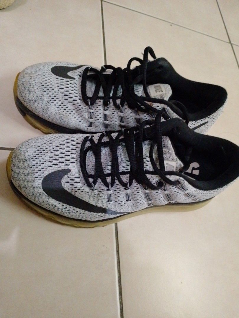 Nike running top neutral ride