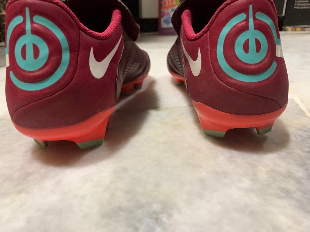 Nike total sales 9 24