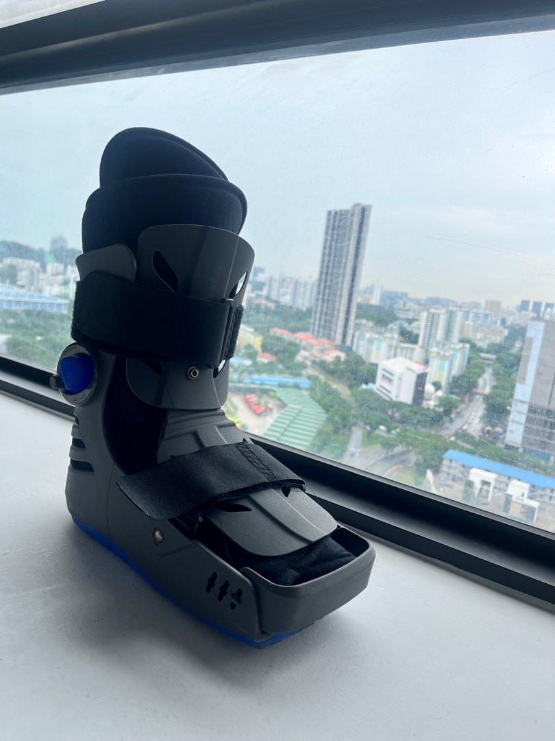 ortholite walking boots