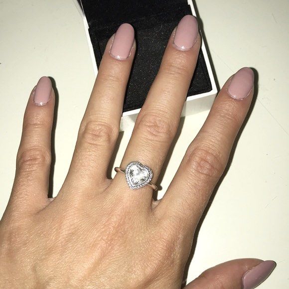 Pandora sparkling 2025 love heart ring