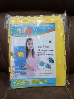 Papan Lipat Baju