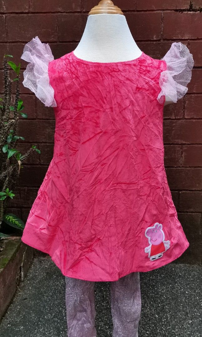 Peppa pig costume (Category: Babies & Kids Fashion) located in Baguio. Submitted by ukay_district (Listing ID 1256523624, Image 1). Description: peppa pig costume 5-6y/o 480.