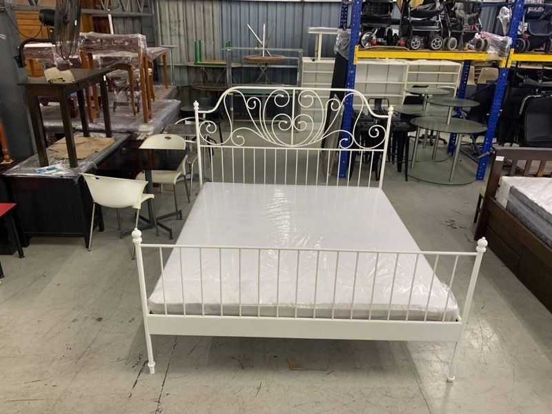Ikea 2025 katil besi