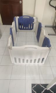 combo sell Playpen and baby dining chair