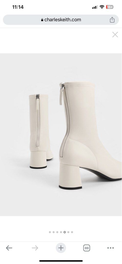 White round hotsell toe ankle boots