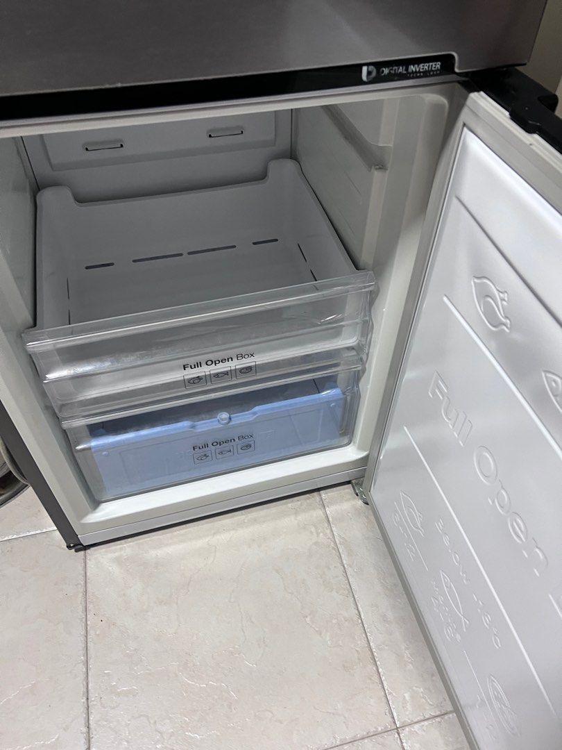 Samsung Bottom Freezer Fridge, TV & Home Appliances, Kitchen Appliances