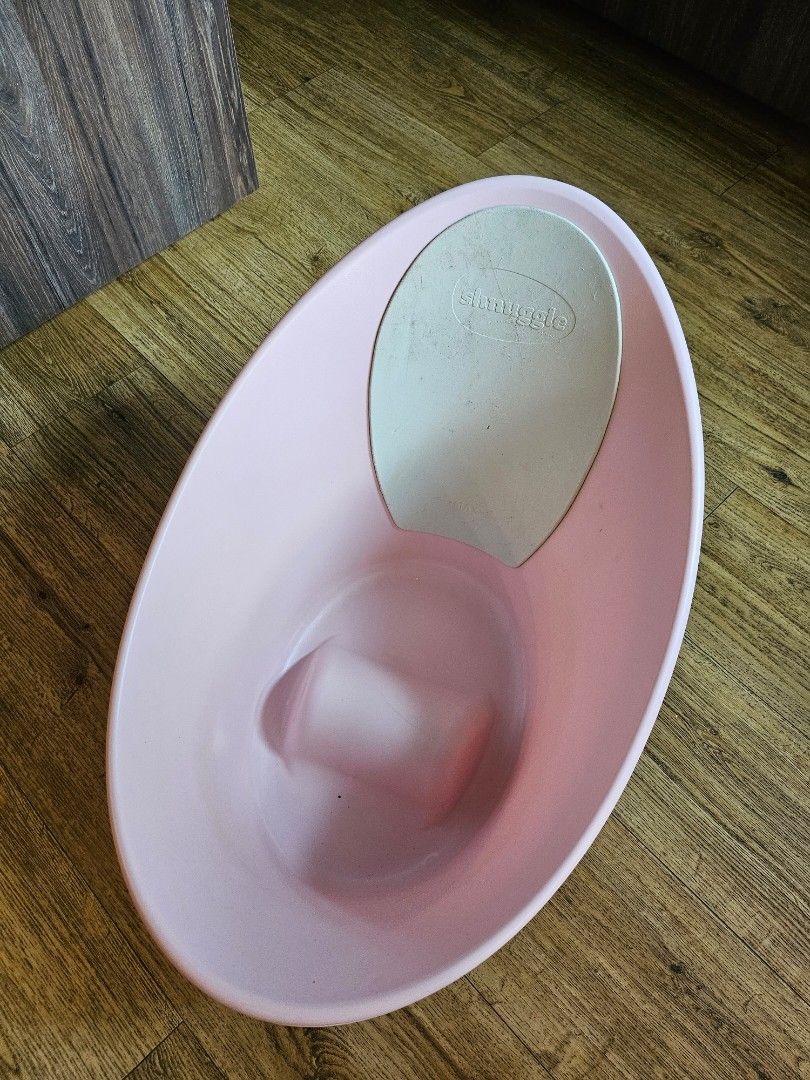 Shnuggle baby bath tub shower pink, Babies & Kids, Bathing & Changing