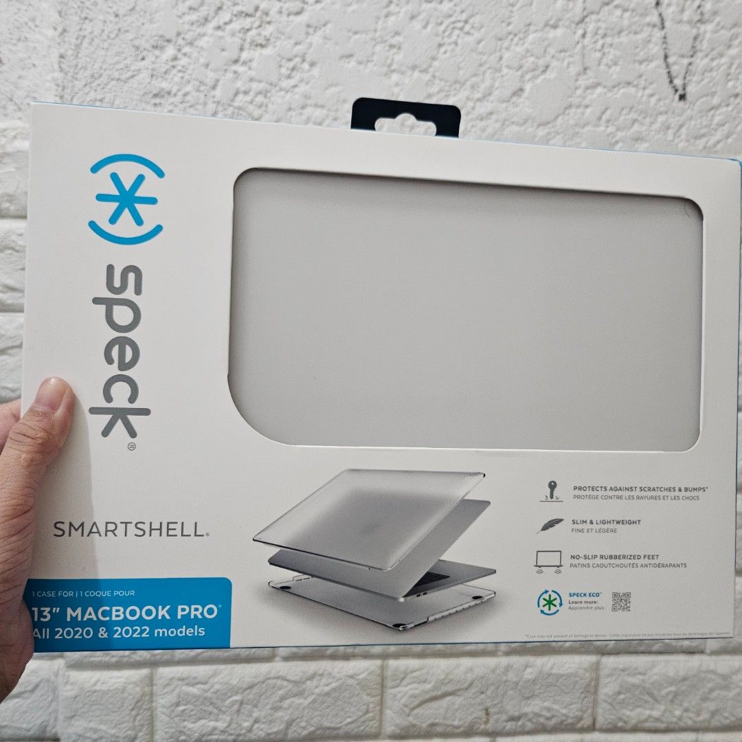 SPECK ECO MacBook Pro Matte Case (Category: Cases & Sleeves) located in Cavite. Submitted by iammrsdr (Listing ID 1256575205, Image 1). Description: Brand new, complete with receipt Speck Eco Smart Shell 13" MacBook Pro Case All 2020 & 2022 Models Protect against scratches Slim & Lightweight No-slip Rubberozed Feet Complete with box and receipt from Power Mac. RFS: wrong size, impulsive buyer.