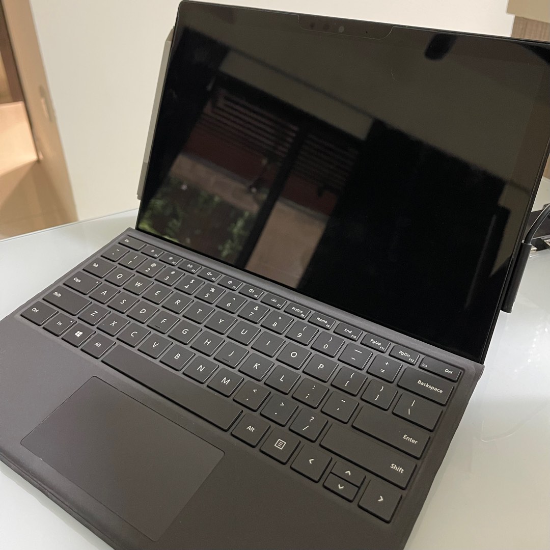 Surface Pro 6 ブラック i7-8650