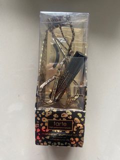 Tarte eyelash curler