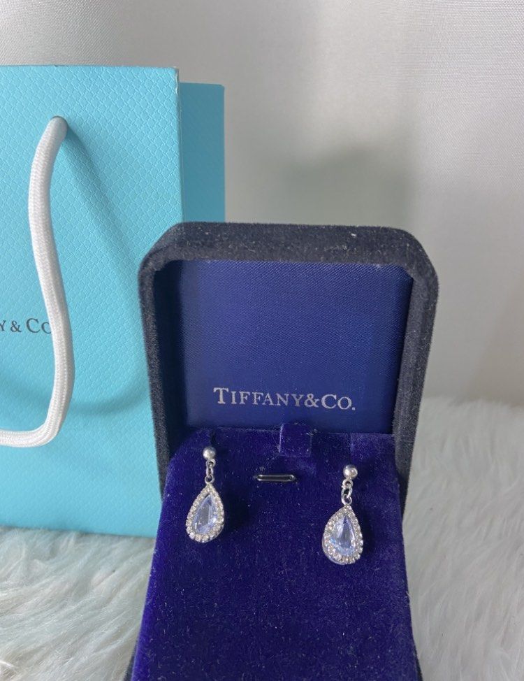 Tiffany and Co., Important Pair of Platinum, Black Pearl and Diamond  Earrings For Sale at 1stDibs | tiffany black pearl earrings, tiffany black diamond  earrings, black platinum earrings