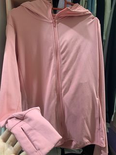 (Category: ) located in . Submitted by thriftclos3t (Listing ID 1256605901, Image 1). Description: .