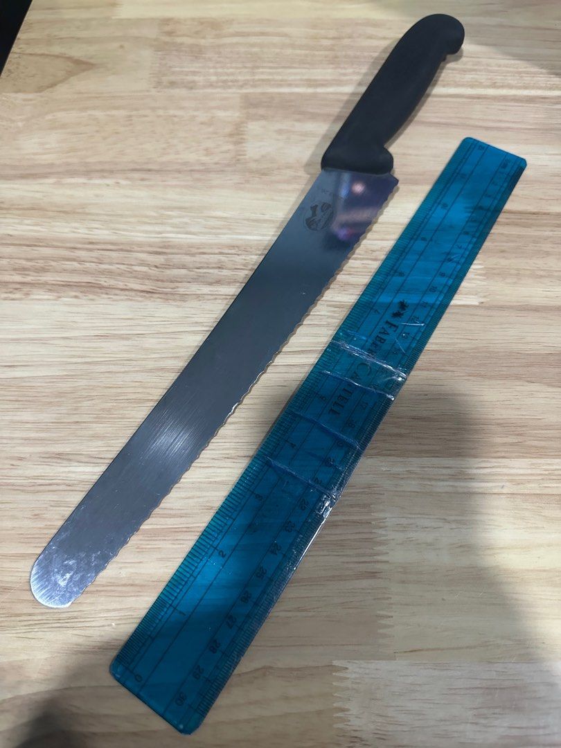 Victorinox Bread Knife for Kitchen or Pastry use (Category: Other Kitchenware & Tableware) located in Manila. Submitted by nachonacho31 (Listing ID 1256635438, Image 1). Description: Victorinox Bread Knife Payment via BDO or Gcash Thanks.