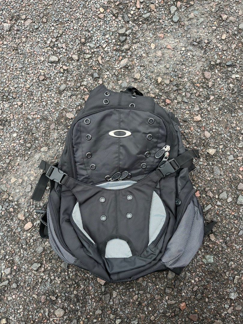 00s OAKLEY FACTRY PILOT backpack Y2K