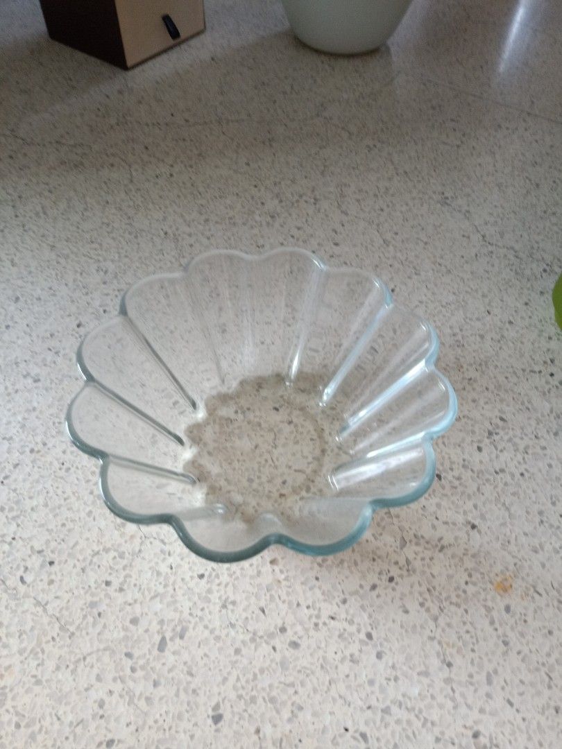 Vintage Pyrex France 20cm fluted glass bowl for agar jelly, Hobbies