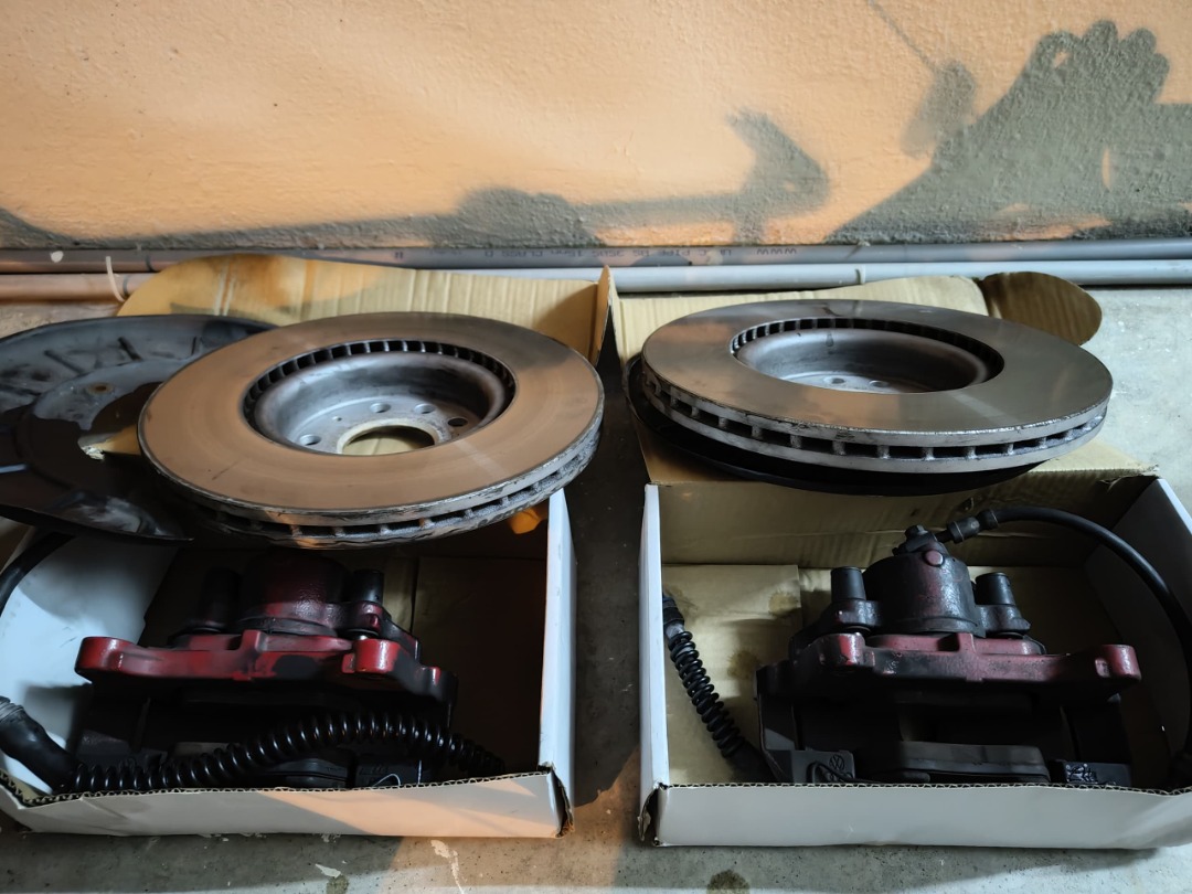 VW GOLF MK6 GTI ORIGINAL FRONT BRAKE CALIPER & DISC ROTOR, Auto