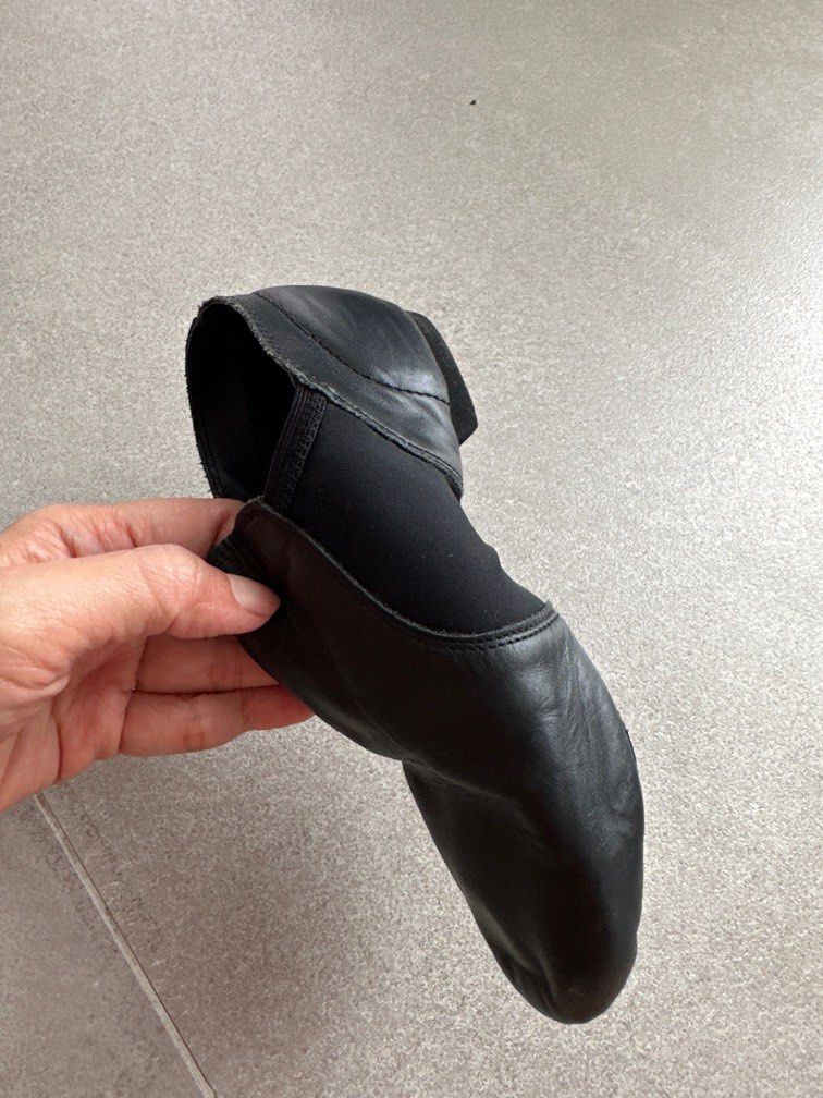 Girls slip on jazz clearance shoes