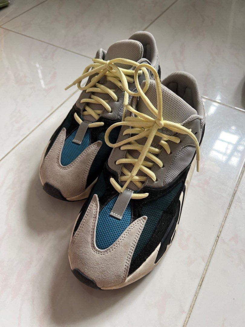 Adidas yeezy boost hotsell 700 wave runner