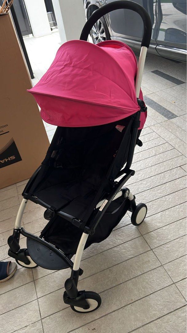 Second hand babyzen yoyo pram shop