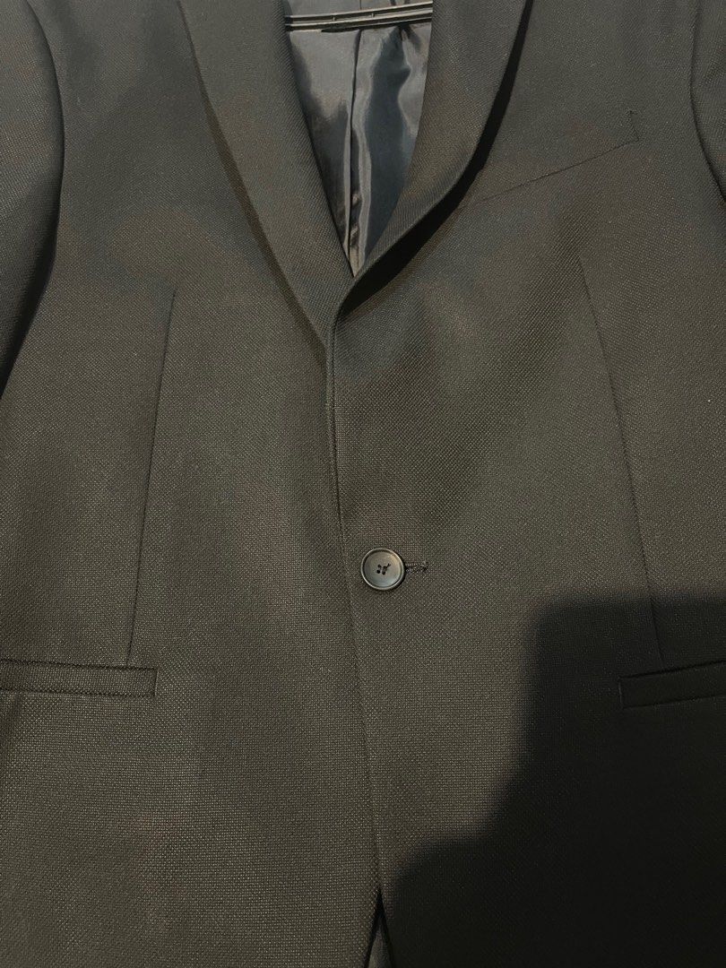 Zara Black Suit size US 36/EU 46 (Category: Coats, Jackets and Outerwear) located in Imus. Submitted by dandelro (Listing ID 1256534723, Image 2). Description: •Like new, no issues •This fits me well. I’m 5’7 and 63 kilos. •RFS: wanna buy a new suit •Location: Imus, Cavite. Pick up any time.