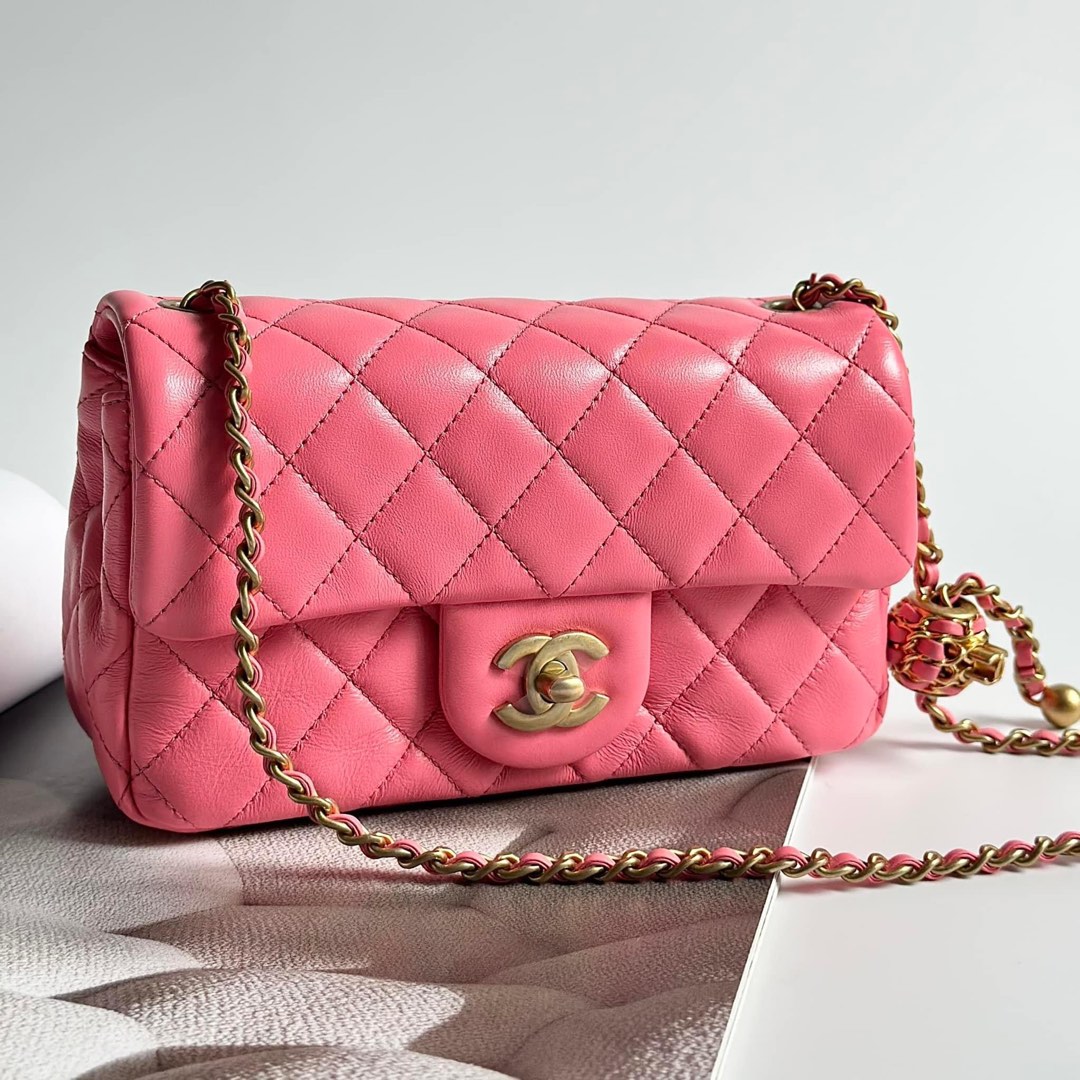 NEW Chanel Long Vanity Pearl Crush Lambskin 22S pink / Ghw, Luxury, Bags &  Wallets on Carousell