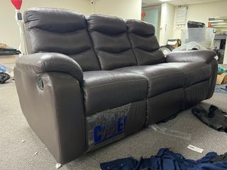 三座位皮革梳化