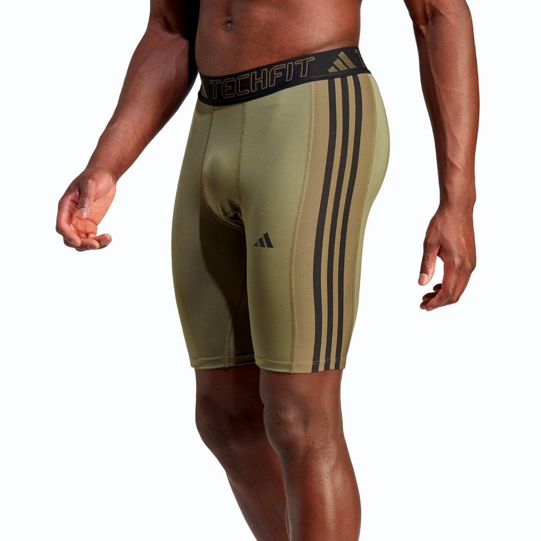 Adidas Aeroready TechFit 3-Stripes Men's Training Tights/ Compression  Shorts, Men's Fashion, Activewear on Carousell