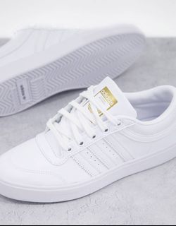 adidas Originals Bryony trainers in  white