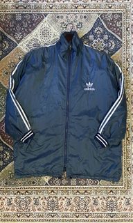 (Category: ) located in . Submitted by yatthriftstore2 (Listing ID 1256790772, Image 1). Description: .