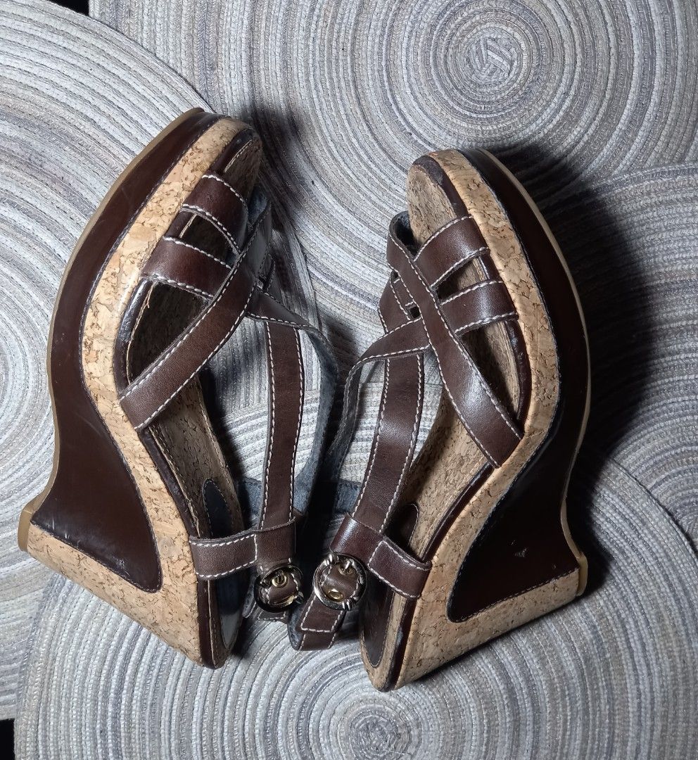 Antonio melani womens hotsell wedges
