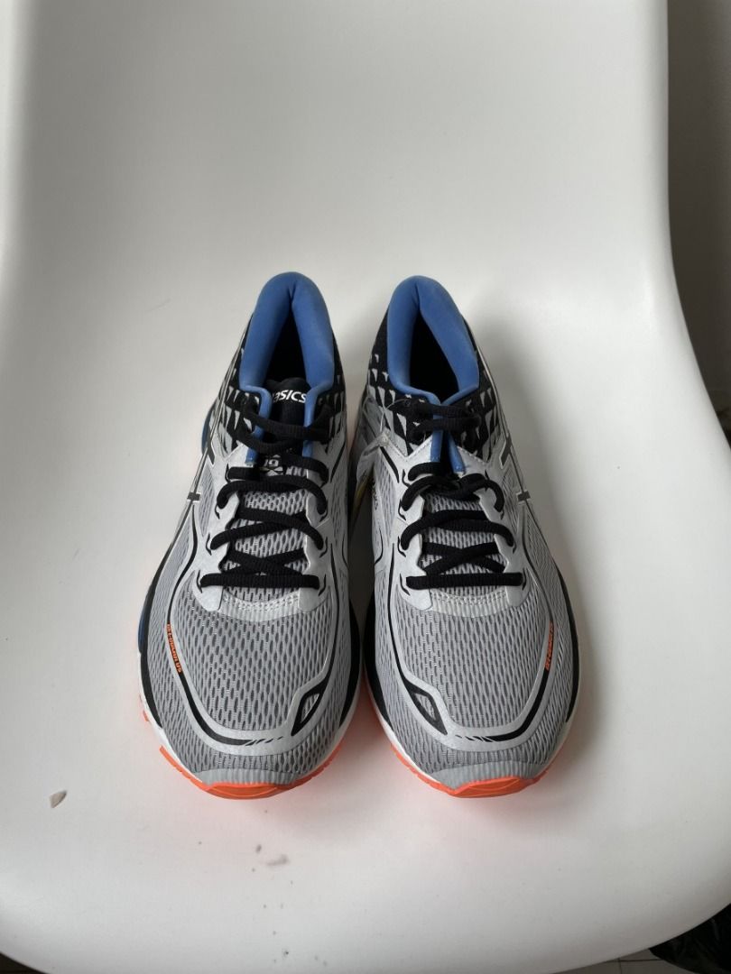 Sepatu asics hotsell cumulus 19