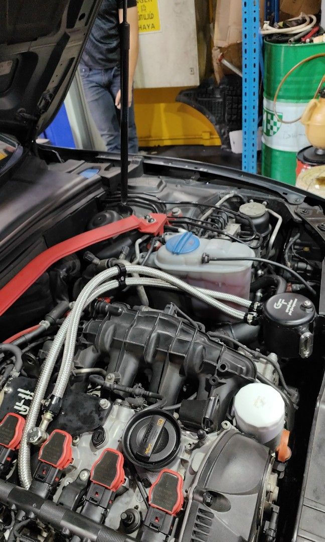 Audi/ VW Custom Oil catch can/ OCC with custom PCV and custom braided