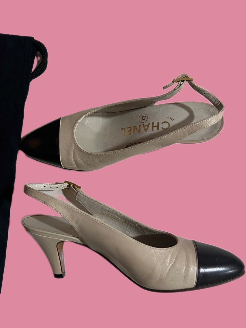 Authentic classic CHANEL kitten heels