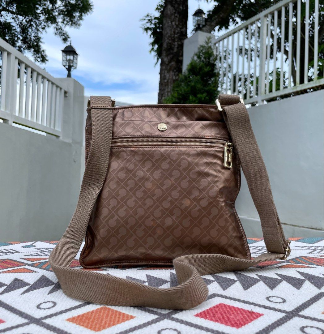 Paul's Boutique Bag, Women's Fashion, Bags & Wallets, Cross-body Bags on  Carousell