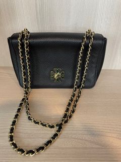 (Category: ) located in . Submitted by dlboutique (Listing ID 1256803362, Image 1). Description: .