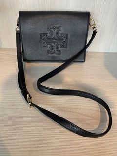 (Category: ) located in . Submitted by dlboutique (Listing ID 1256804287, Image 1). Description: .